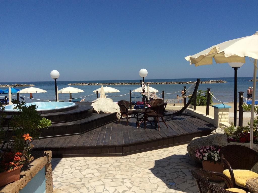 Hotel Primavera Sul Mare 리도 디 사비오 외부 사진