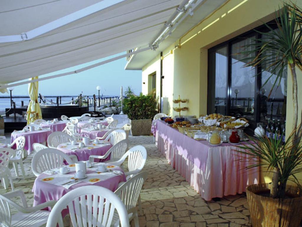 Hotel Primavera Sul Mare 리도 디 사비오 외부 사진
