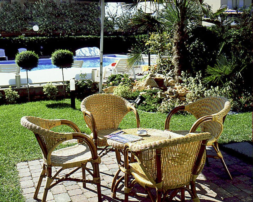 Hotel Primavera Sul Mare 리도 디 사비오 외부 사진